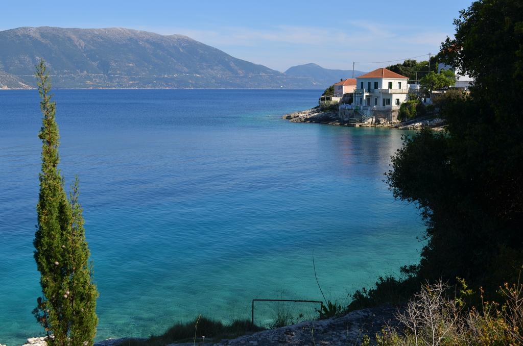 Martini Waterfront Suites Fiskardo Dış mekan fotoğraf