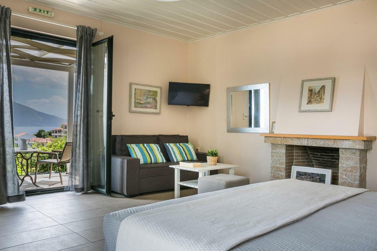 Martini Waterfront Suites Fiskardo Dış mekan fotoğraf