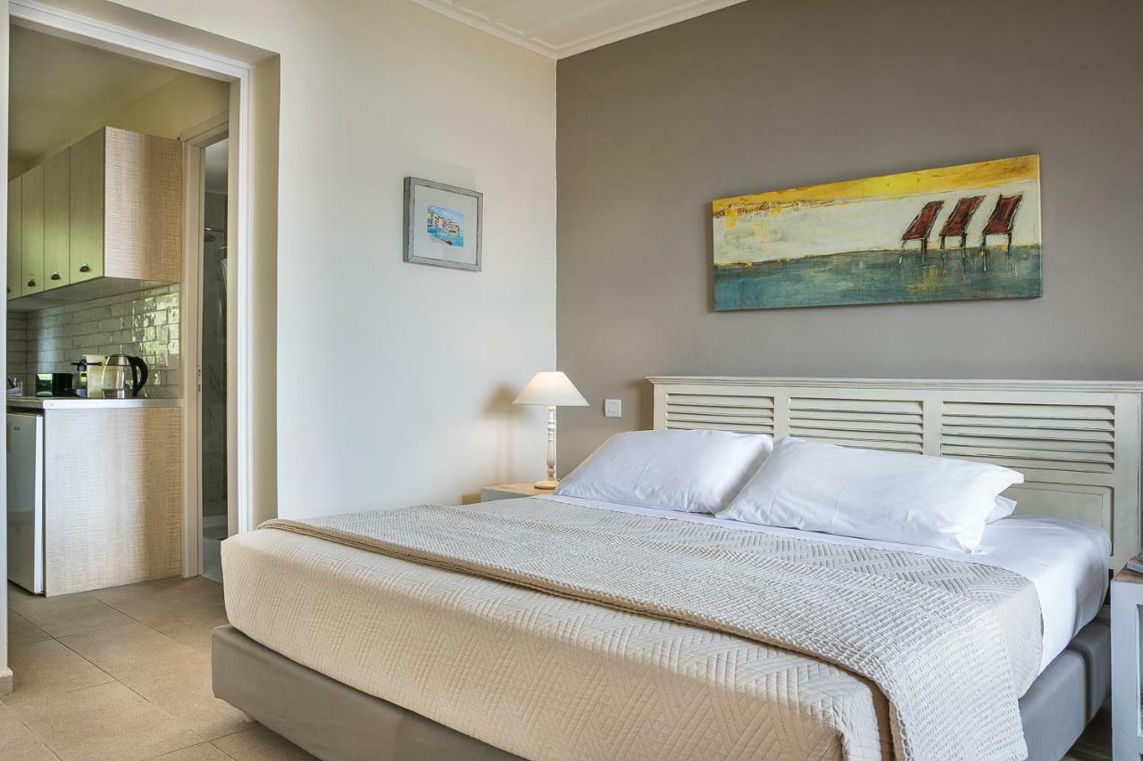 Martini Waterfront Suites Fiskardo Dış mekan fotoğraf