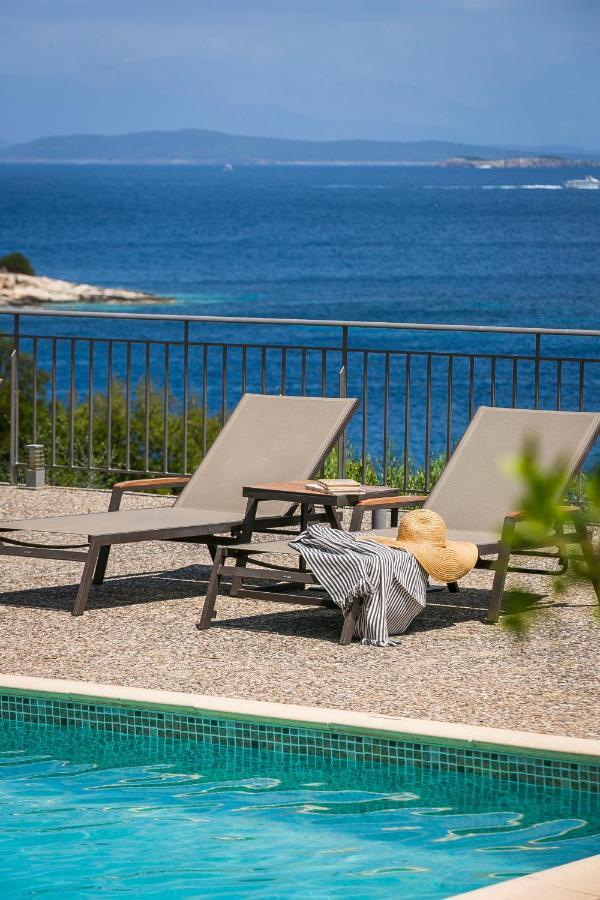 Martini Waterfront Suites Fiskardo Dış mekan fotoğraf